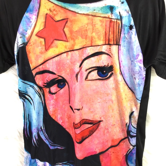 Marvel DC Comics Wonder Women Top NWOT - Picture 2 of 4